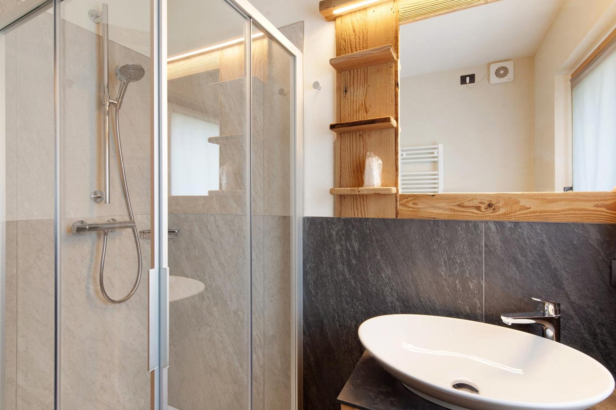 Leur Gusja Golp Quadrilocale Apartment *